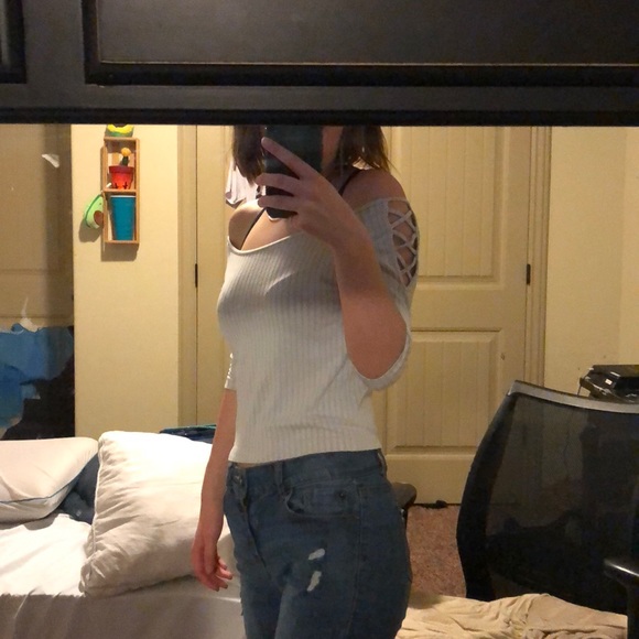 White crop top - Picture 4 of 4